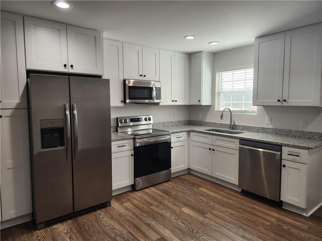 1310 Castleberry Bridge Road - Photo 2