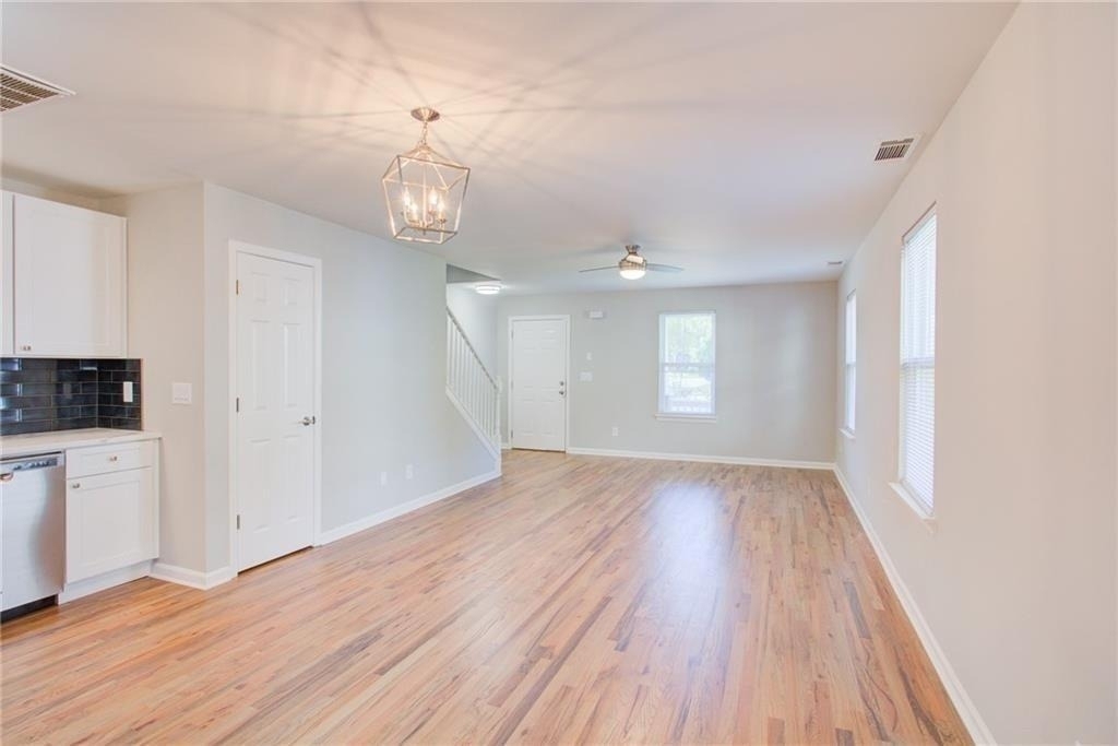 1173 Arlington Avenue Sw - Photo 6