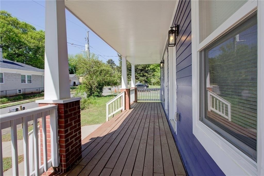 1173 Arlington Avenue Sw - Photo 1