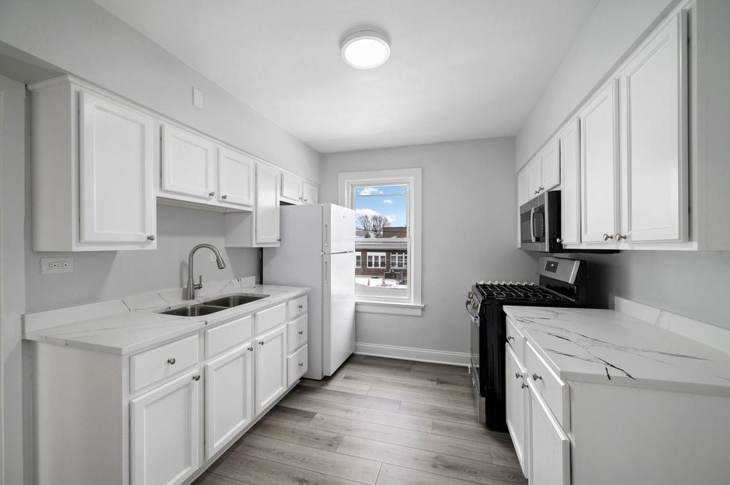 423 Funston Avenue - Photo 3
