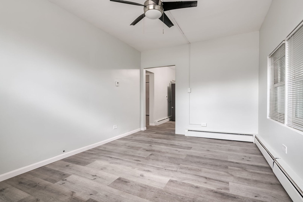 931 Dunlop Avenue - Photo 3