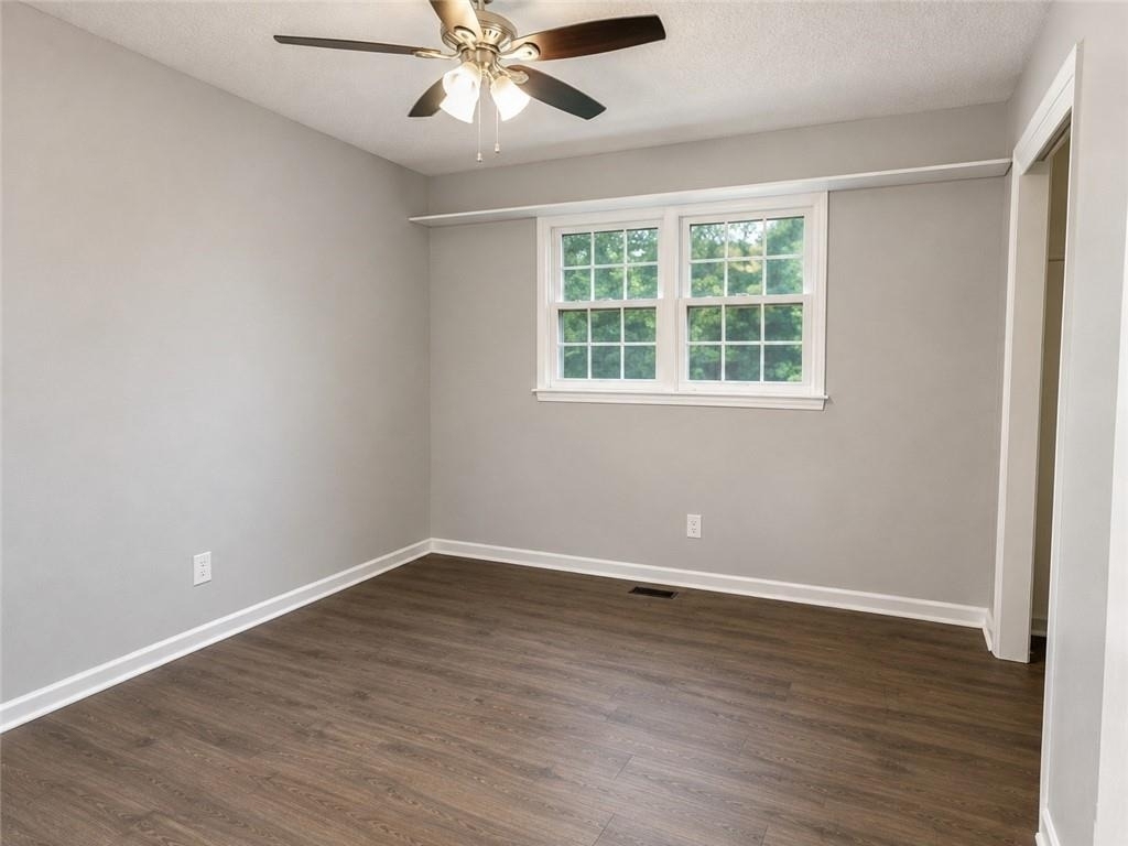 2501 Sandy Court - Photo 3