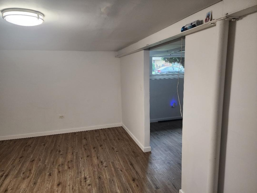 7810 Mayfield Avenue S - Photo 12