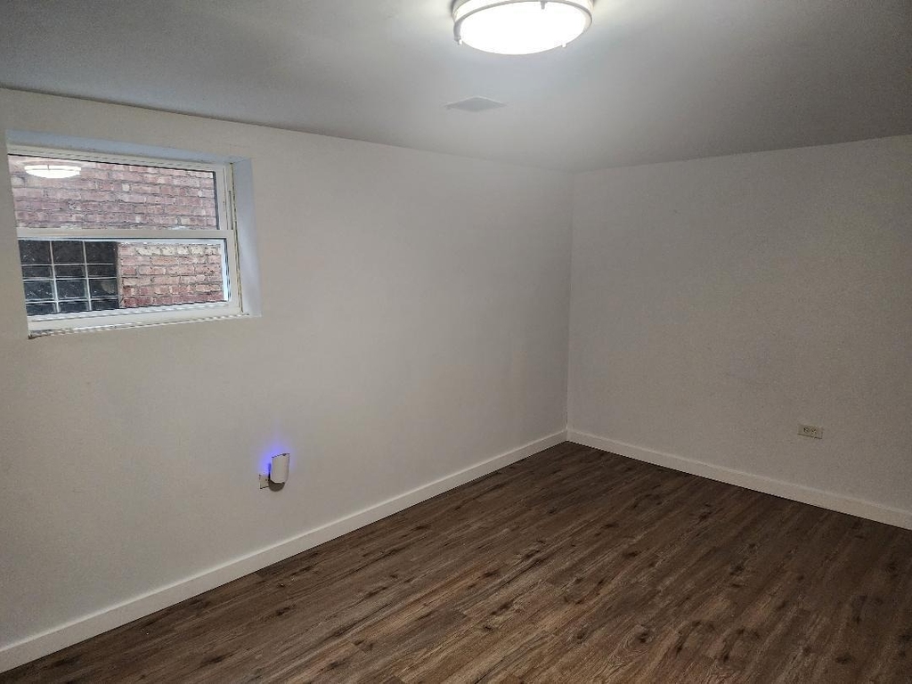 7810 Mayfield Avenue S - Photo 9