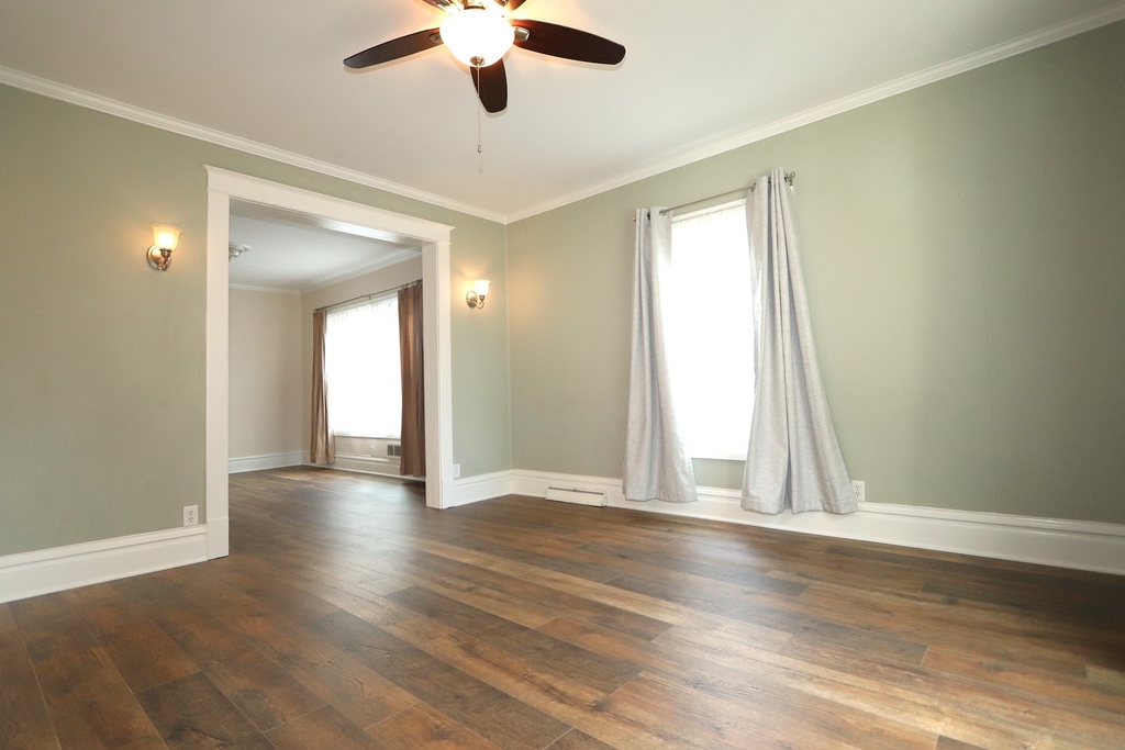413 W Jackson Street - Photo 4