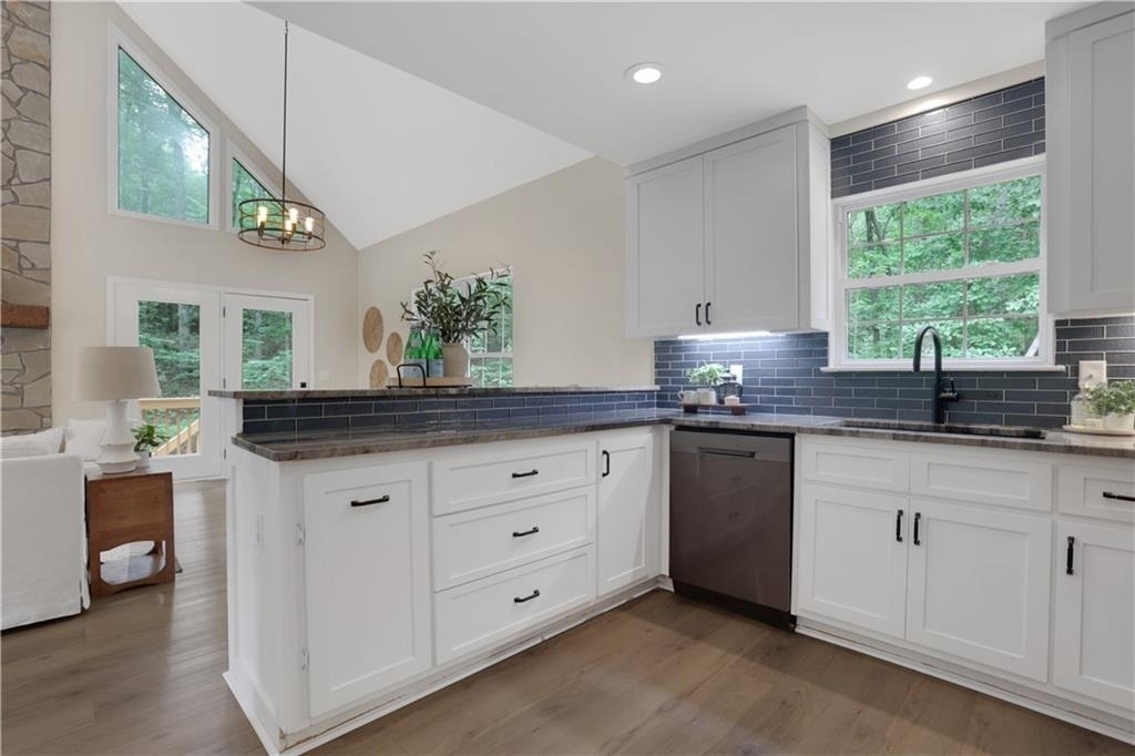 6524 Medlock Road - Photo 7
