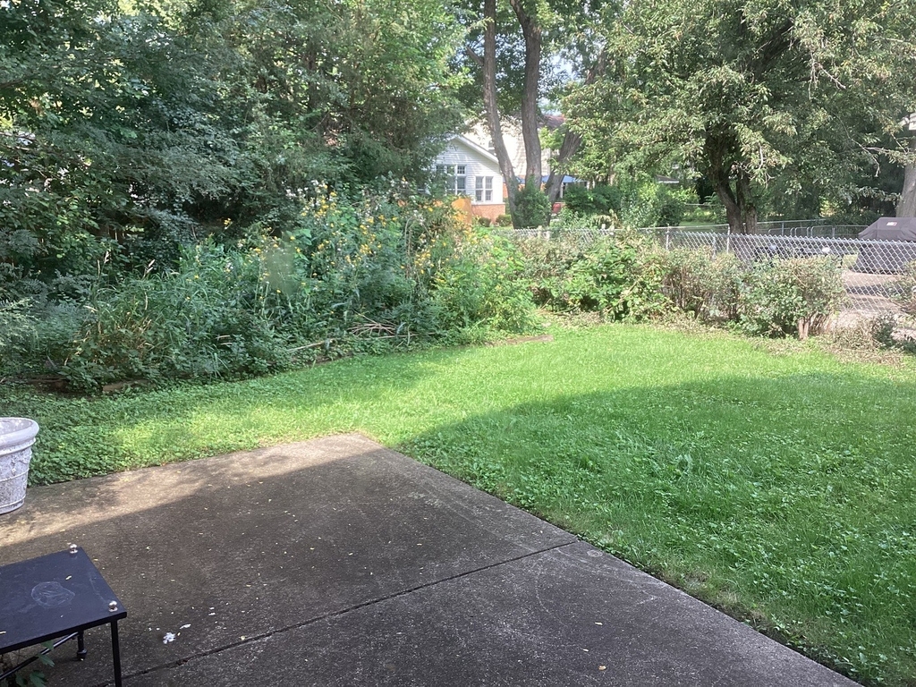 928 N Rohlwing Road - Photo 11