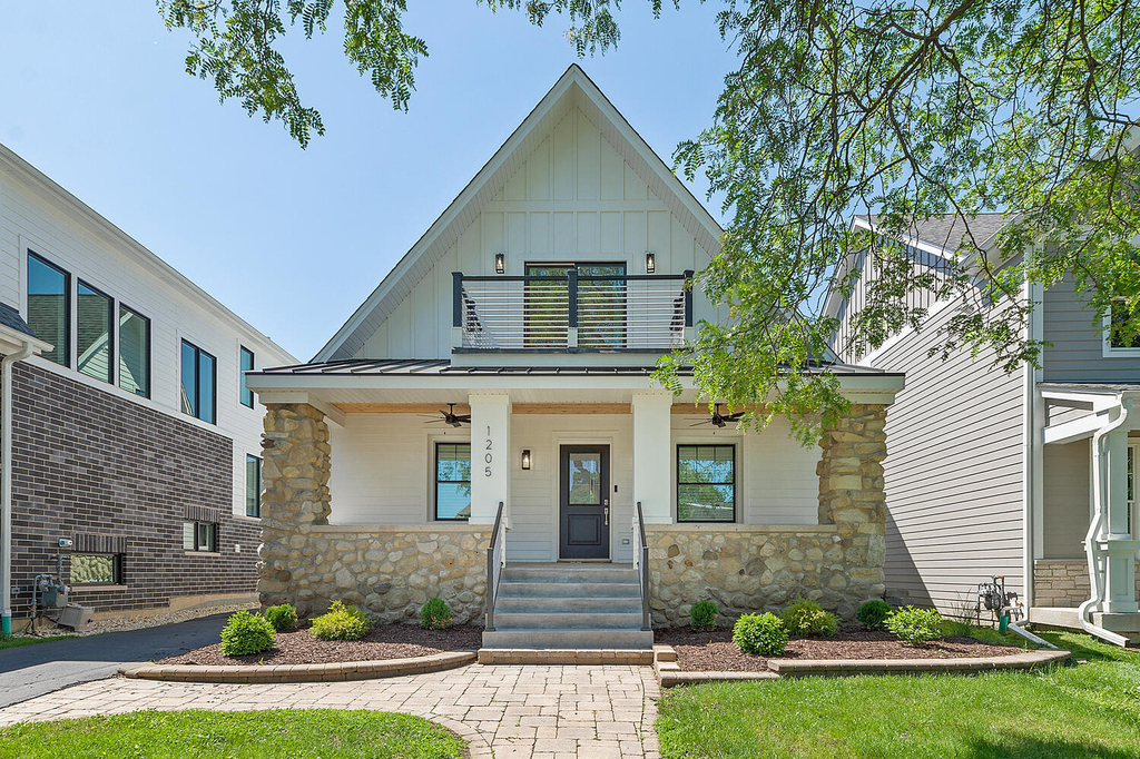 1205 Curtiss Street - Photo 0