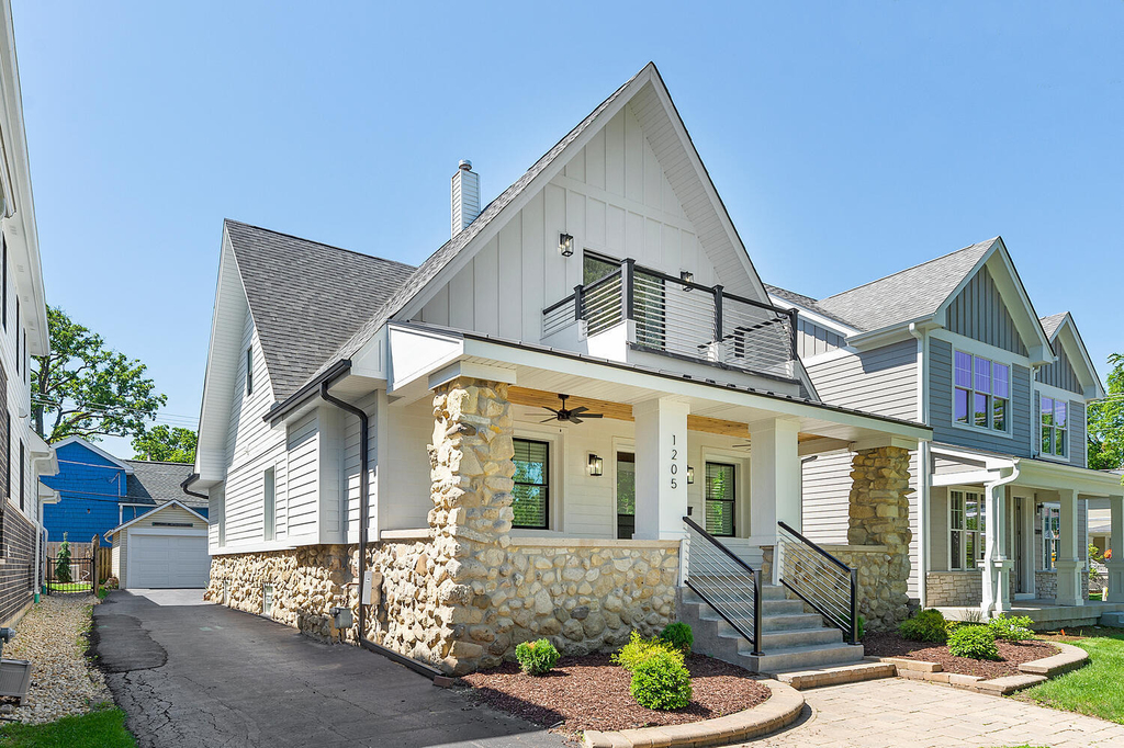 1205 Curtiss Street - Photo 1