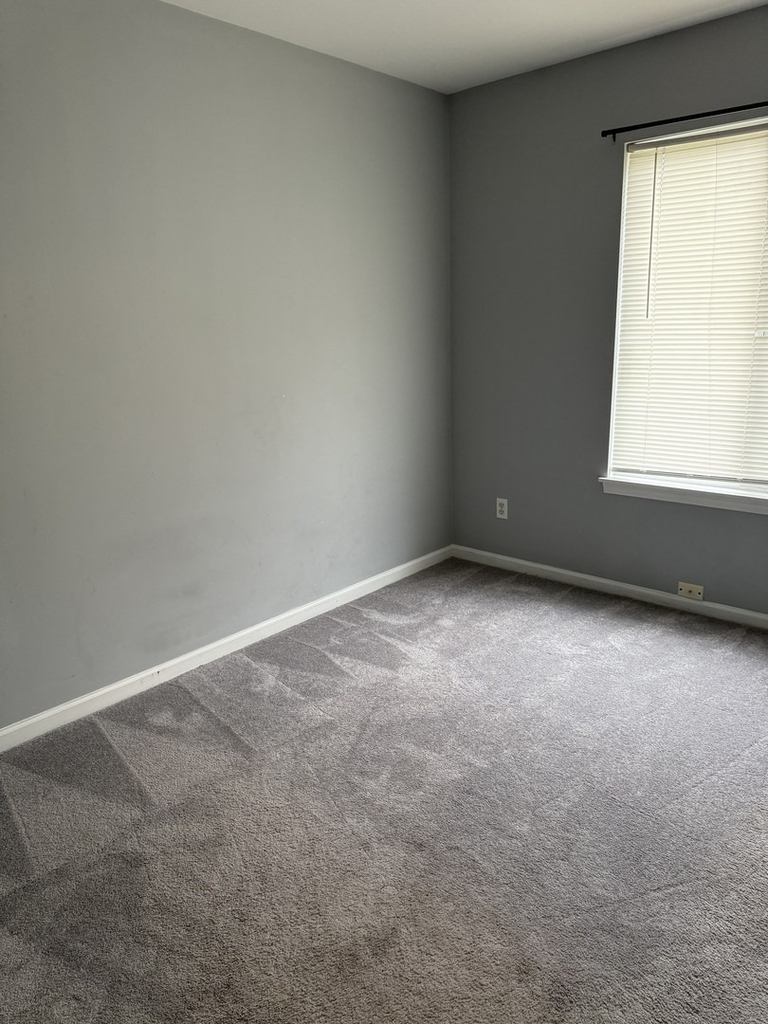 384 Reston Circle - Photo 18
