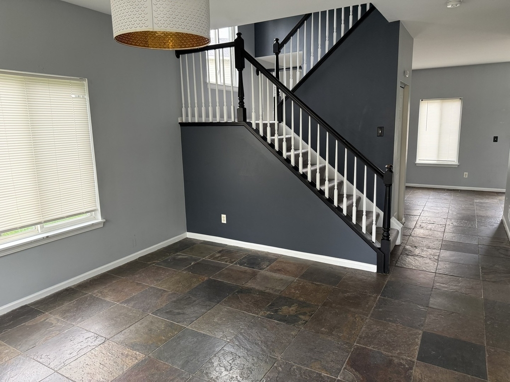 384 Reston Circle - Photo 3