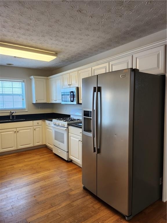 456 Canterbury Place Drive - Photo 10
