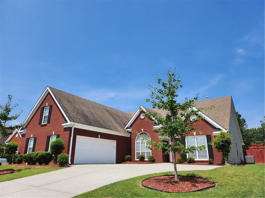 456 Canterbury Place Drive - Photo 1