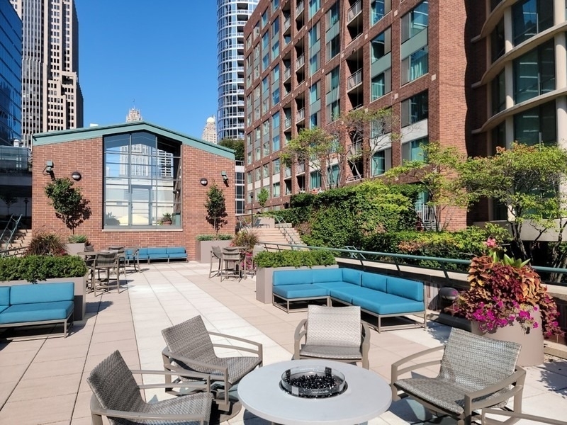 480 N Mcclurg Court - Photo 18