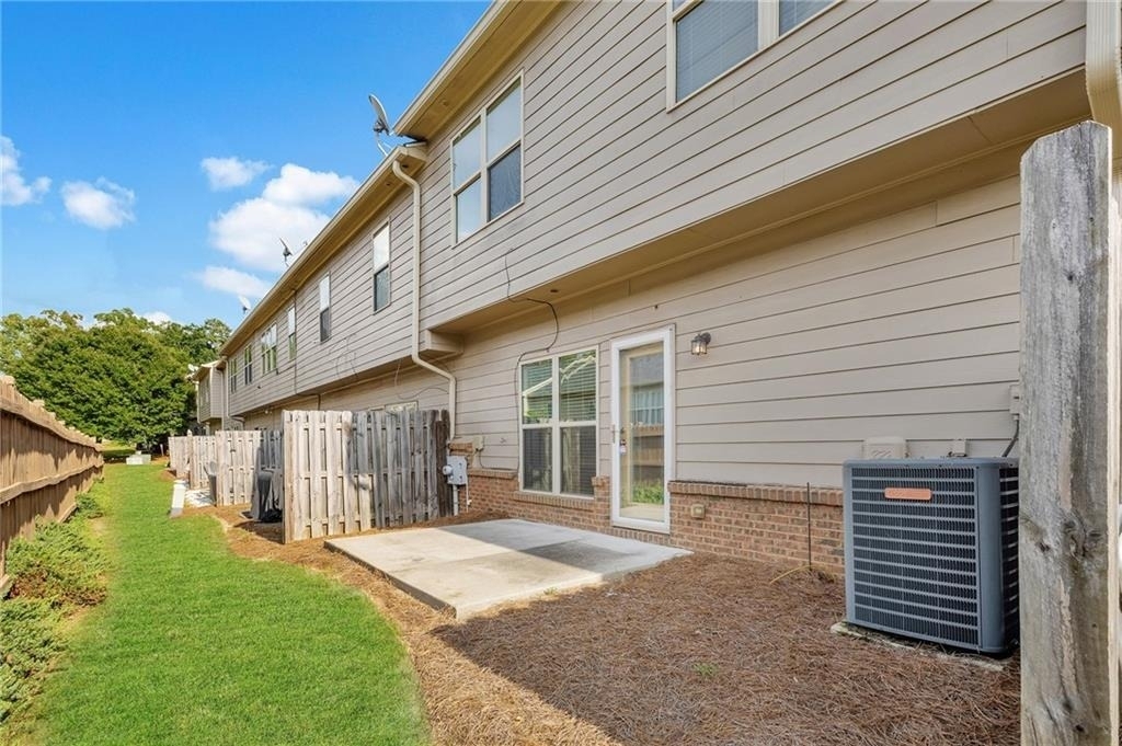 2187 Oakland Grove Place - Photo 31