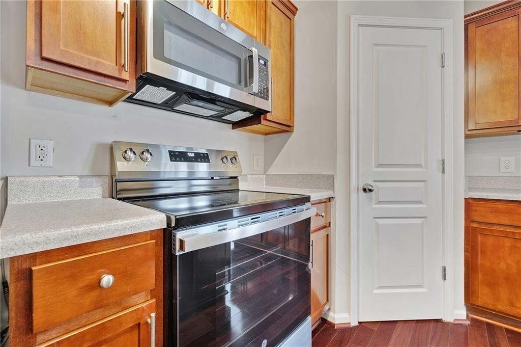 2187 Oakland Grove Place - Photo 9