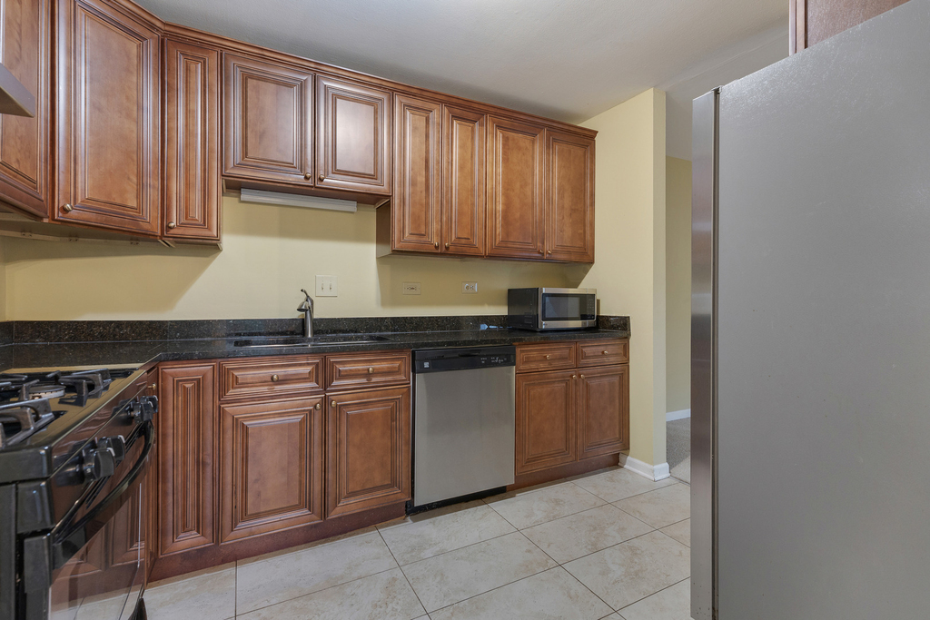 3100 Bayside Drive - Photo 9