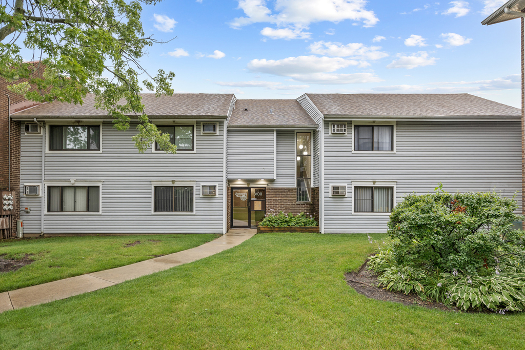 3100 Bayside Drive - Photo 1