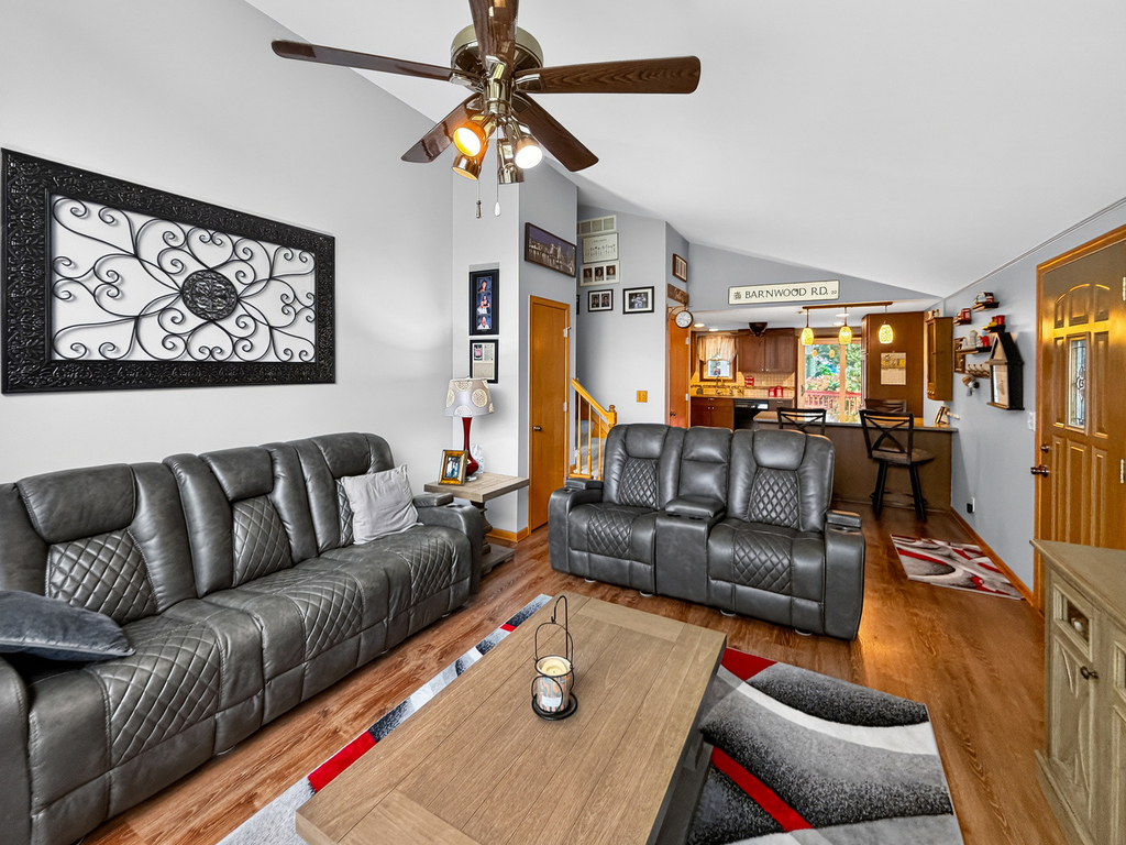714 Walnut Lane - Photo 2
