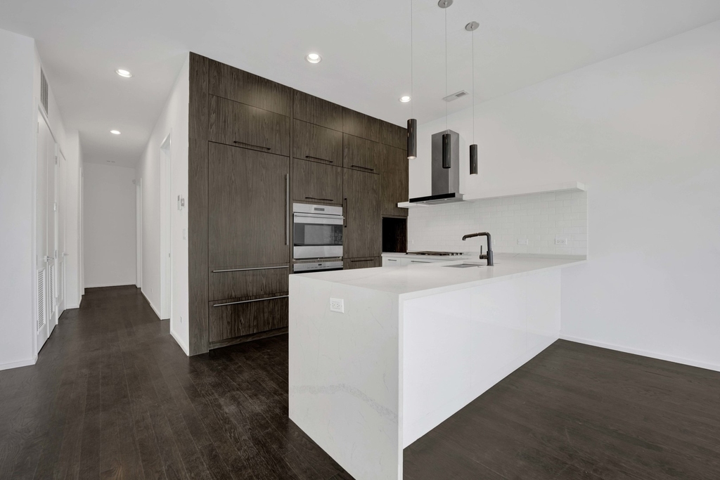 1617 N Ashland Avenue - Photo 3