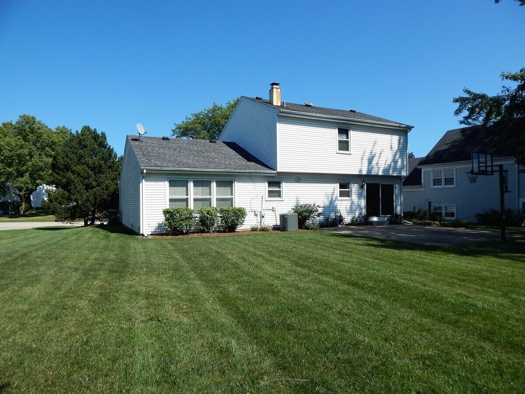 920 Chaucer Way - Photo 17