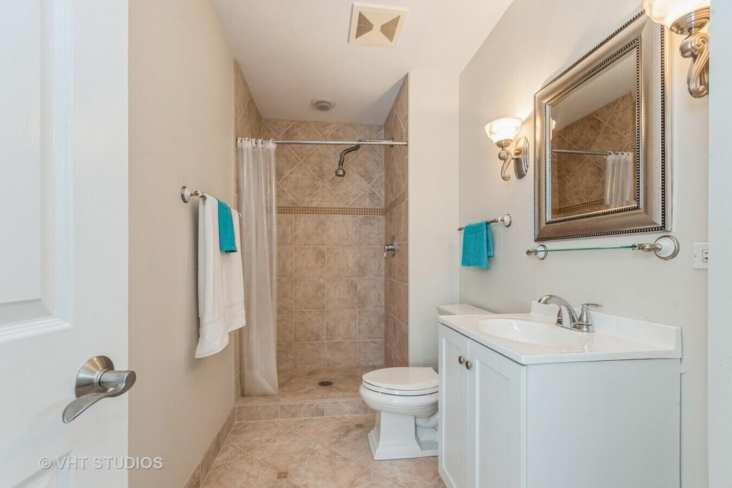 920 Chaucer Way - Photo 12