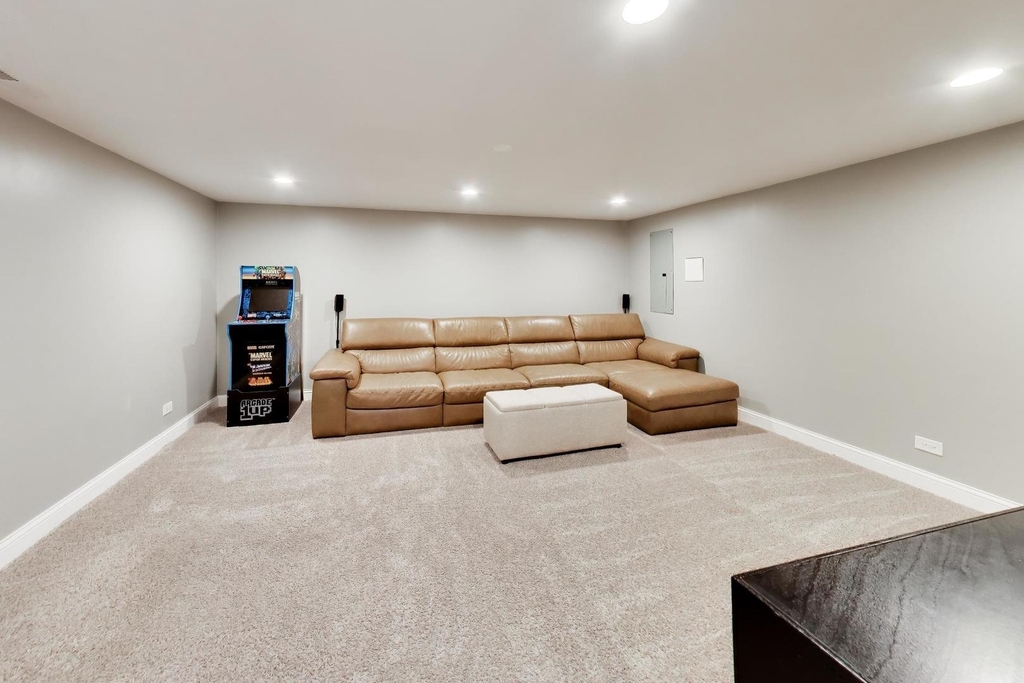 329 W Goethe Street - Photo 35