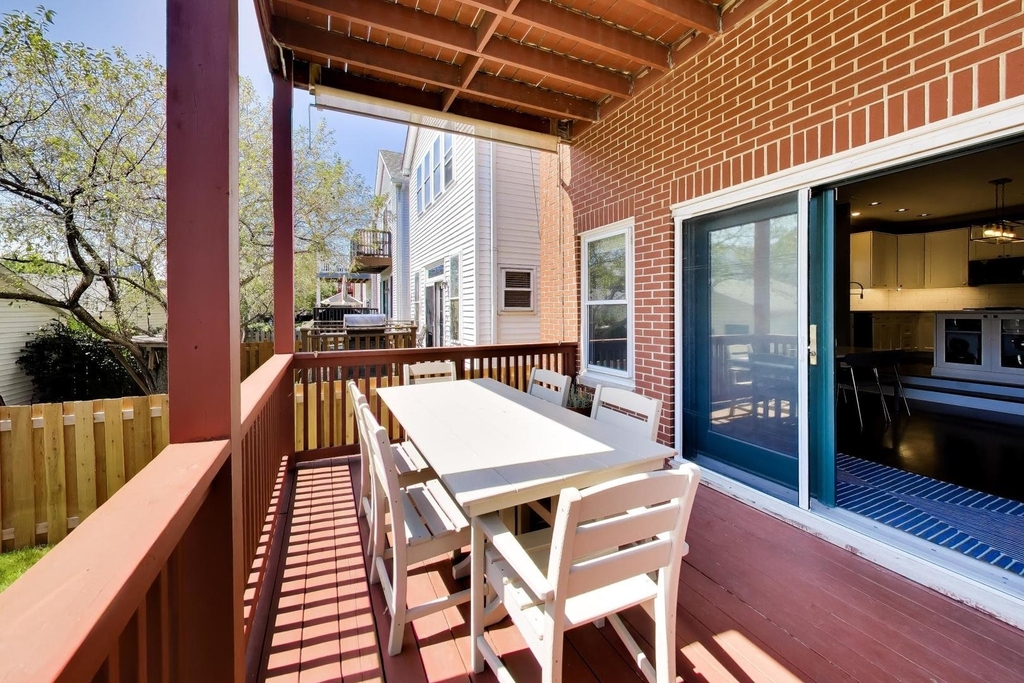 329 W Goethe Street - Photo 43