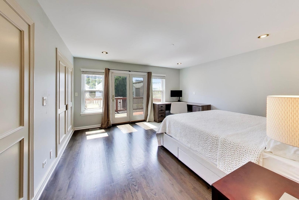 329 W Goethe Street - Photo 16