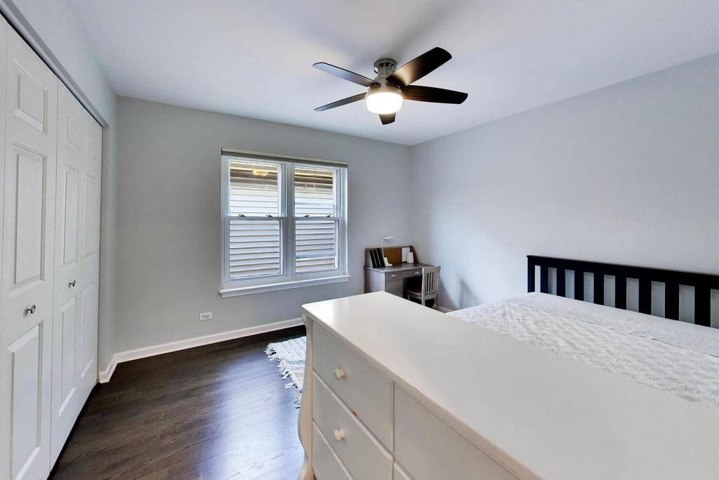 329 W Goethe Street - Photo 27