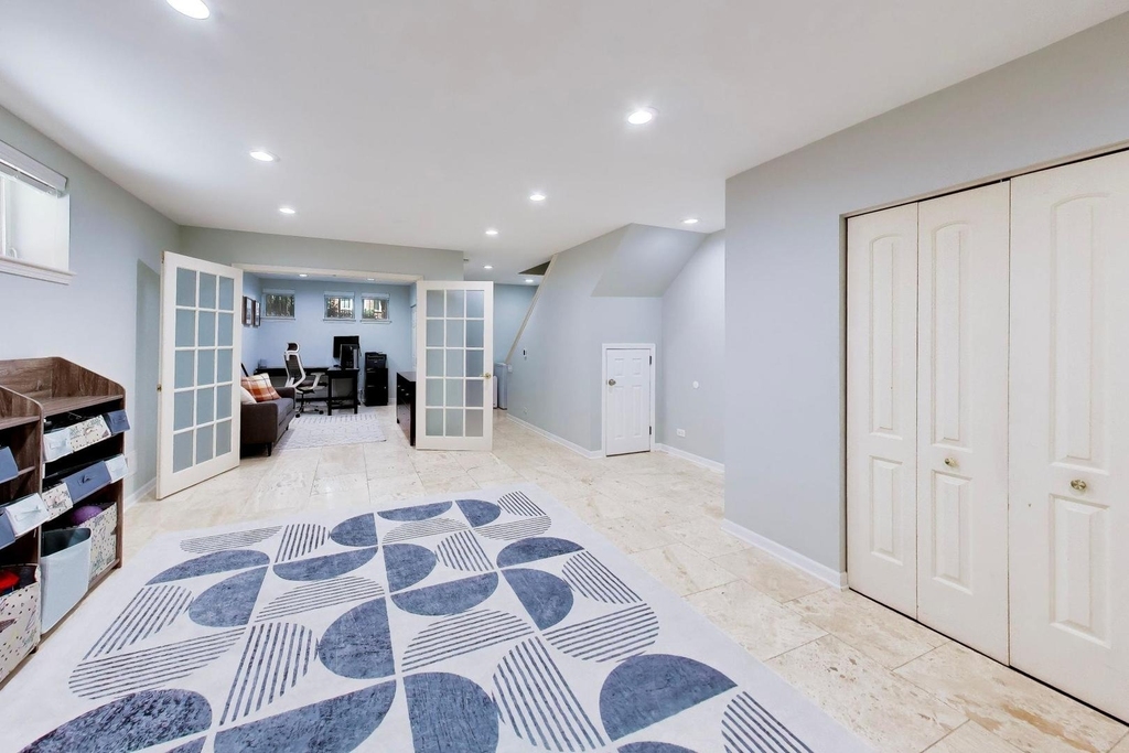 329 W Goethe Street - Photo 33