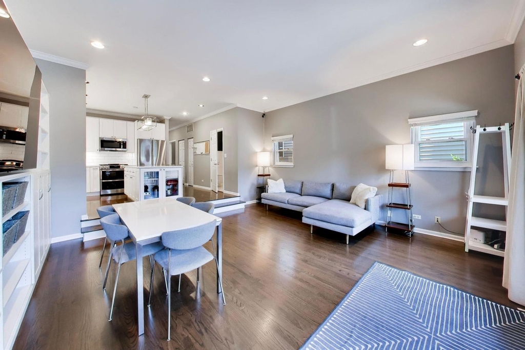 329 W Goethe Street - Photo 14