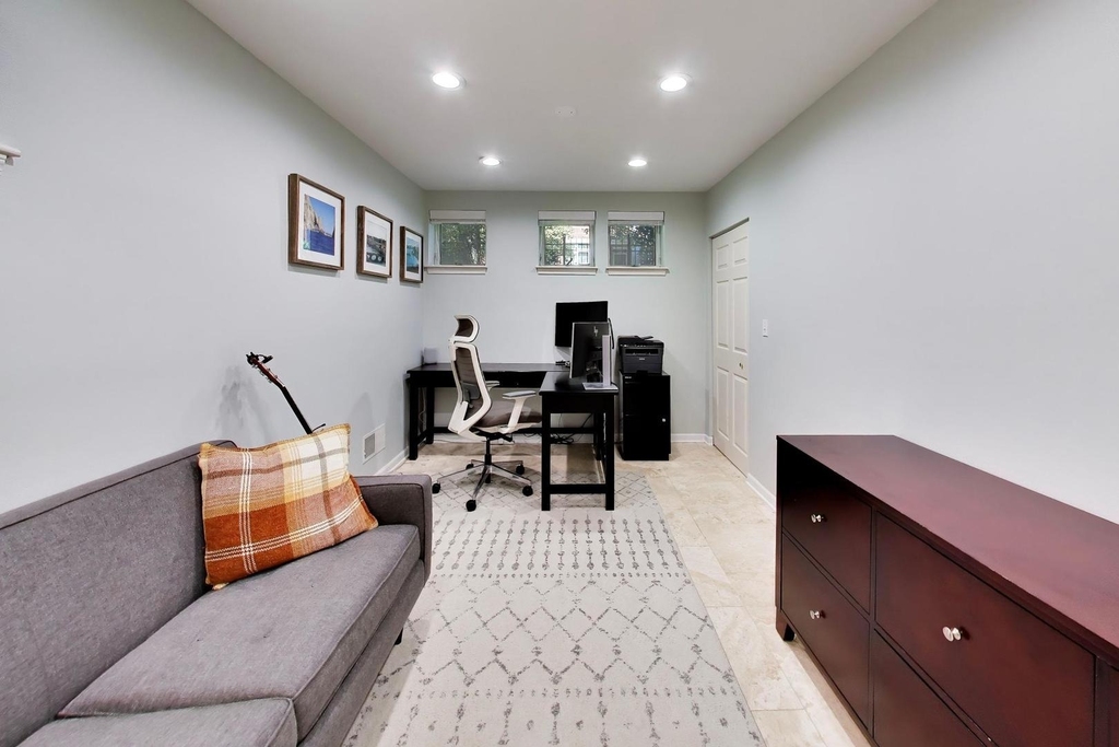 329 W Goethe Street - Photo 38