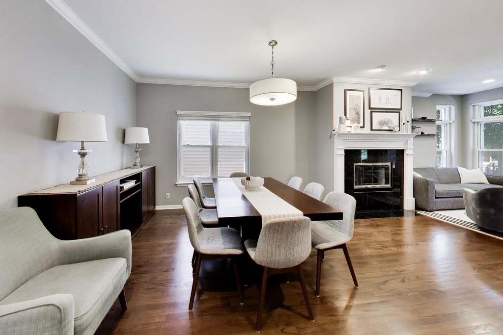 329 W Goethe Street - Photo 7