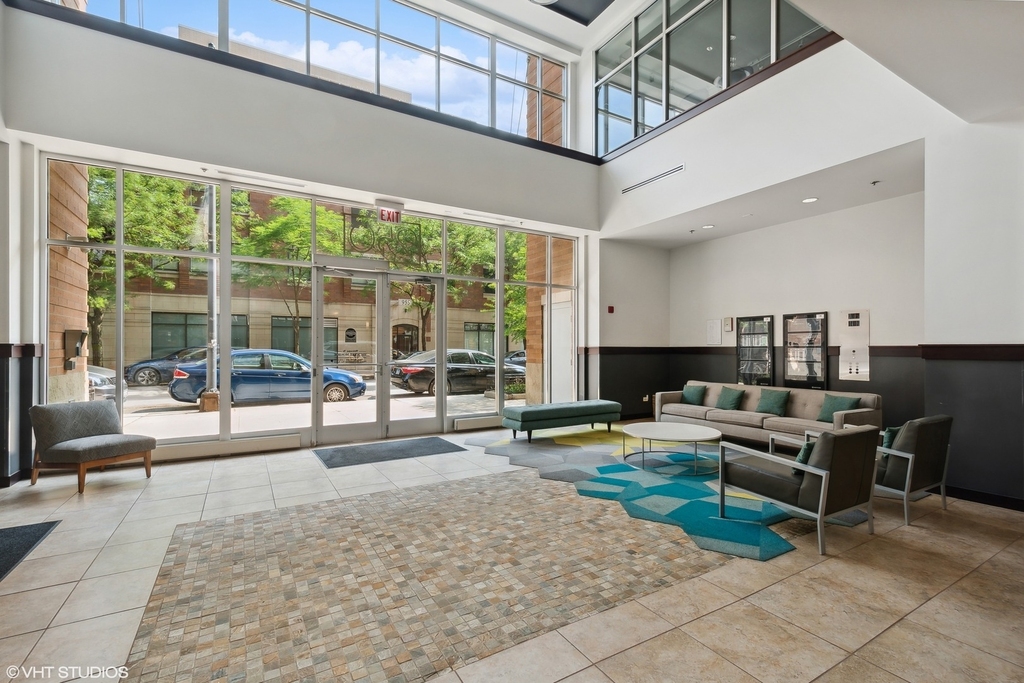 950 W Monroe Street - Photo 8