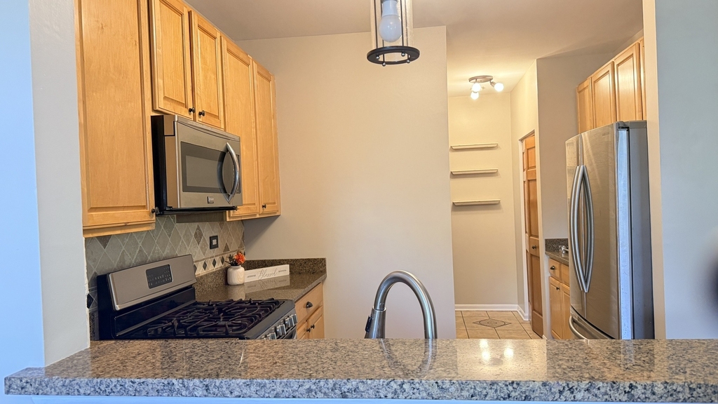 2437 Oneida Lane - Photo 6