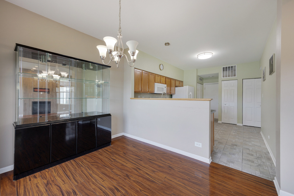 1829 Golden Gate Lane - Photo 6