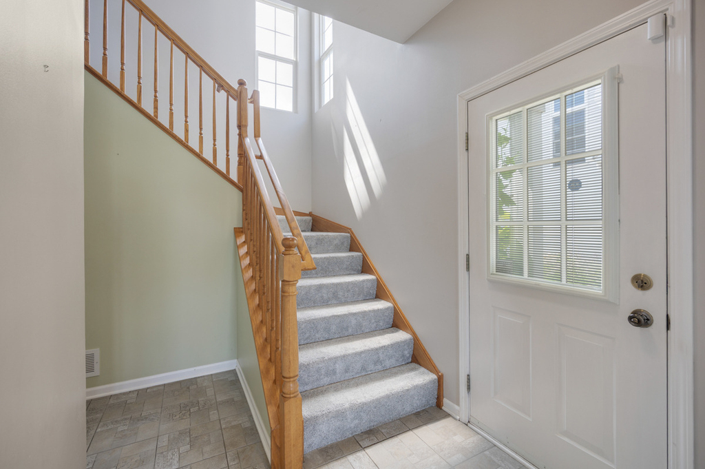 1829 Golden Gate Lane - Photo 2