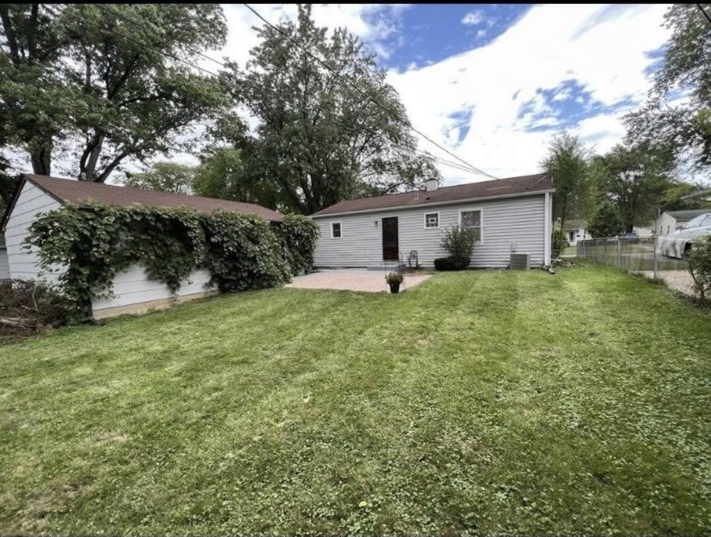 324 Hiawatha Drive - Photo 9