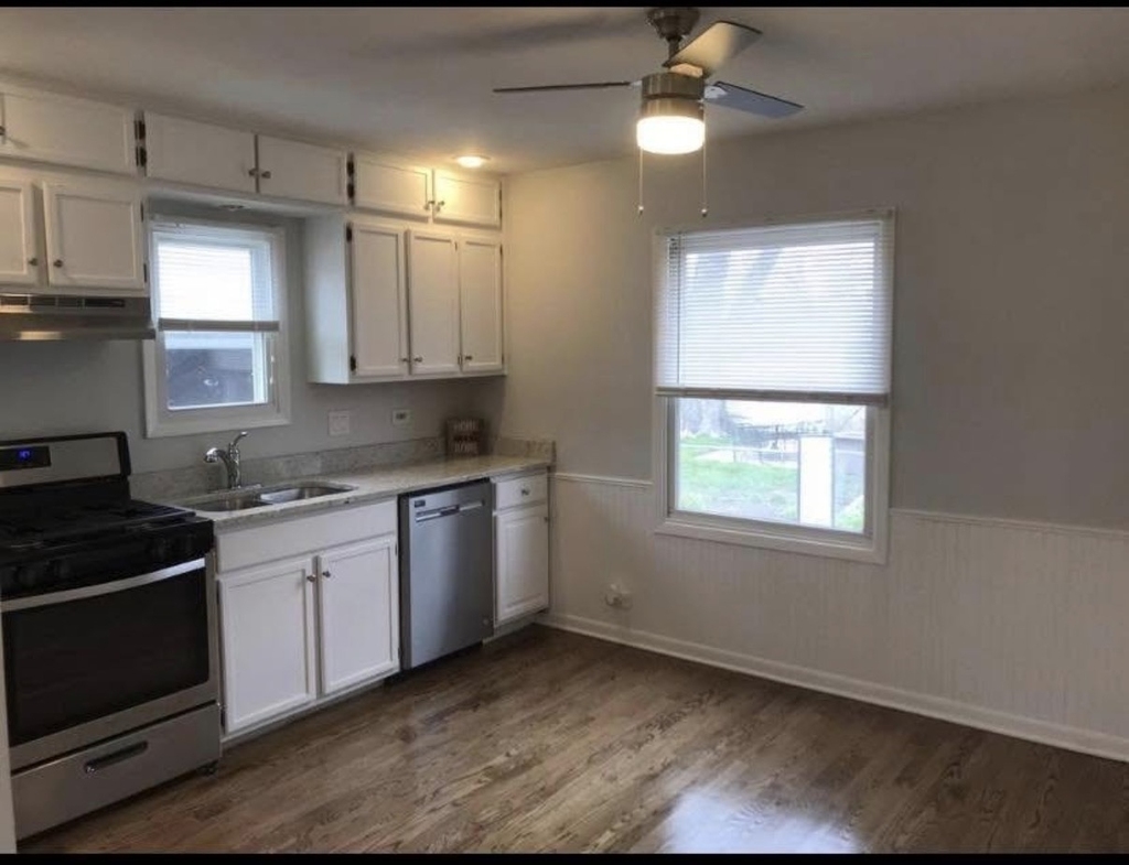 324 Hiawatha Drive - Photo 3