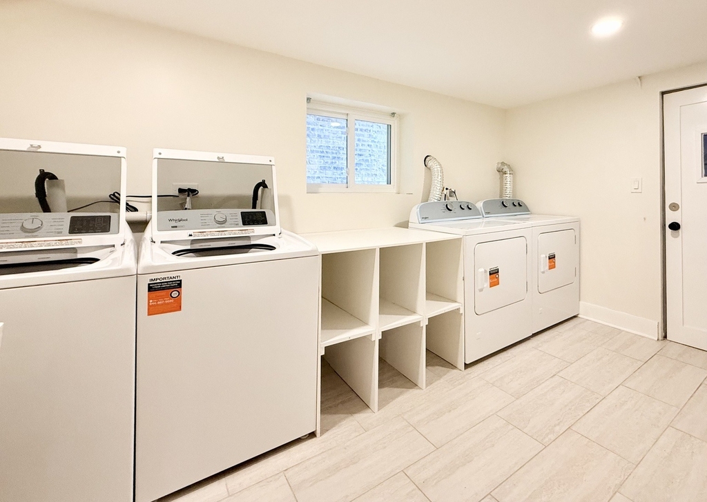 5536 N Spaulding Avenue - Photo 12