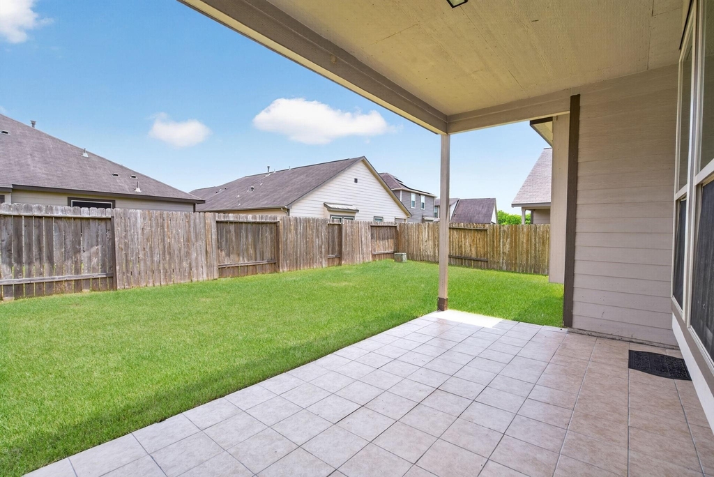 6915 Rosemont Court - Photo 42
