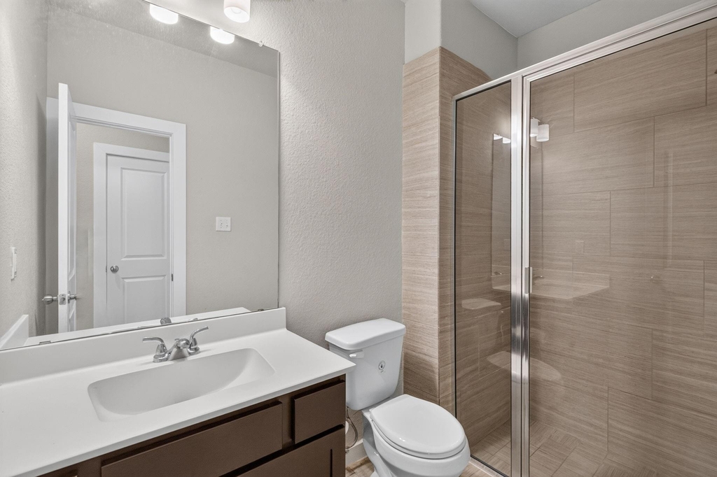 6915 Rosemont Court - Photo 33