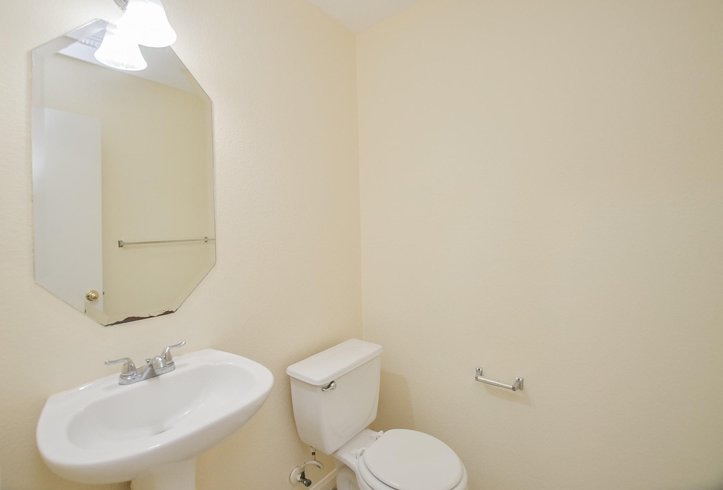 3907 Pebble Garden Lane - Photo 7
