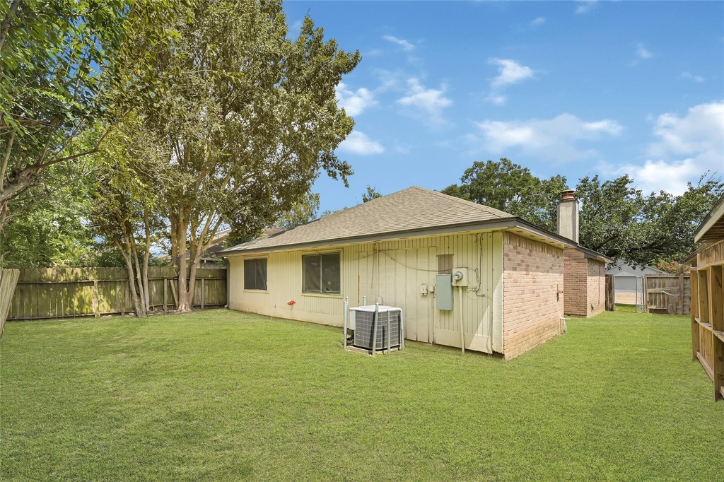 8111 Furlong Lane - Photo 20
