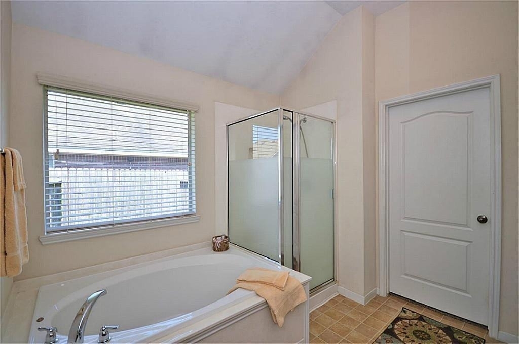 2608 Courtyard Lane - Photo 9
