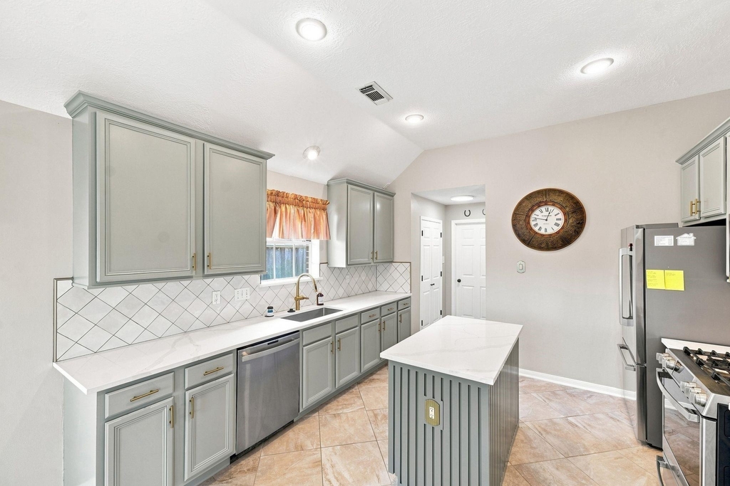 22918 Red River Drive - Photo 13