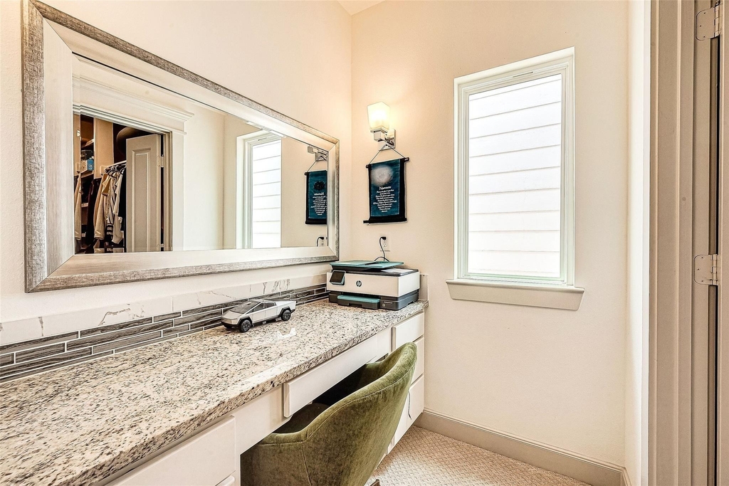 5807 Kansas Street - Photo 6