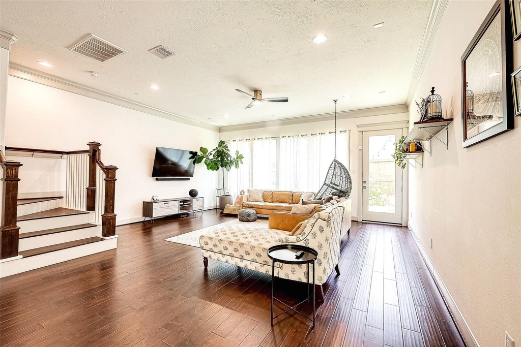 5807 Kansas Street - Photo 1