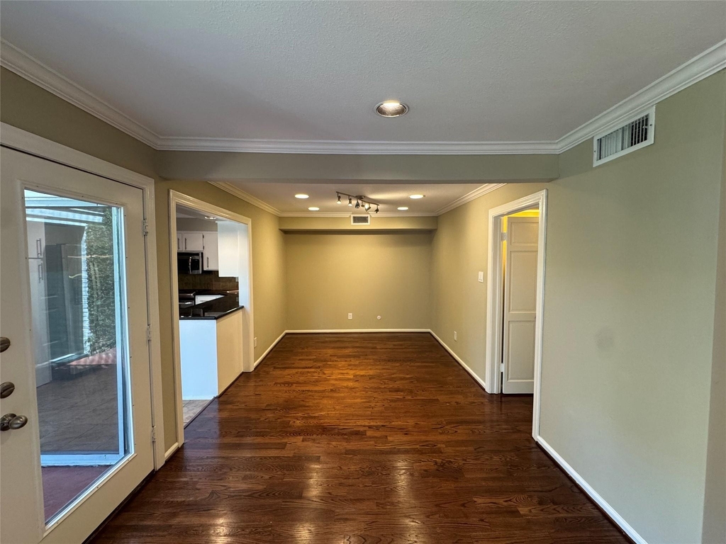 10220 Memorial Drive - Photo 4